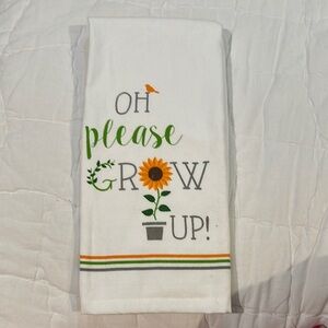 NWOT Casaba White Kitchen Towel with Green and Orange Accents